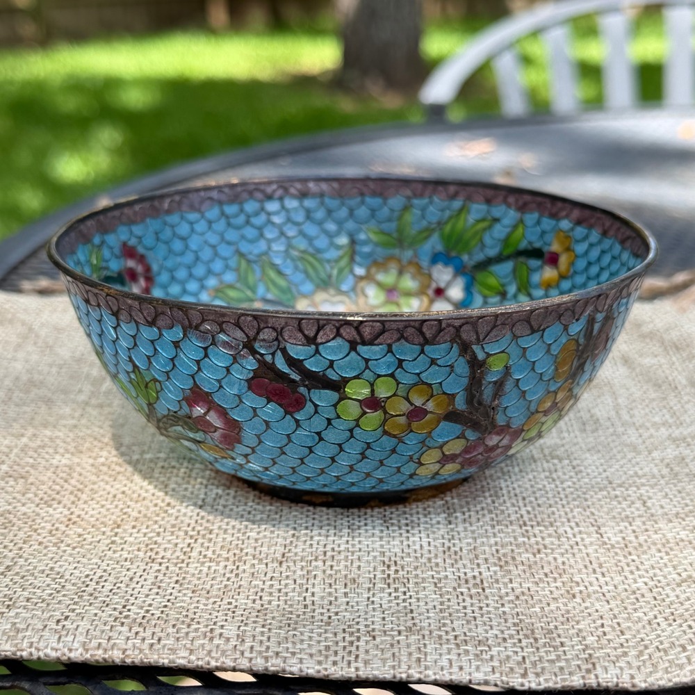 Vtg Chinese Cloisonne Bowl Plique A Jour Style Translucent Enamel Fish Scale 5"